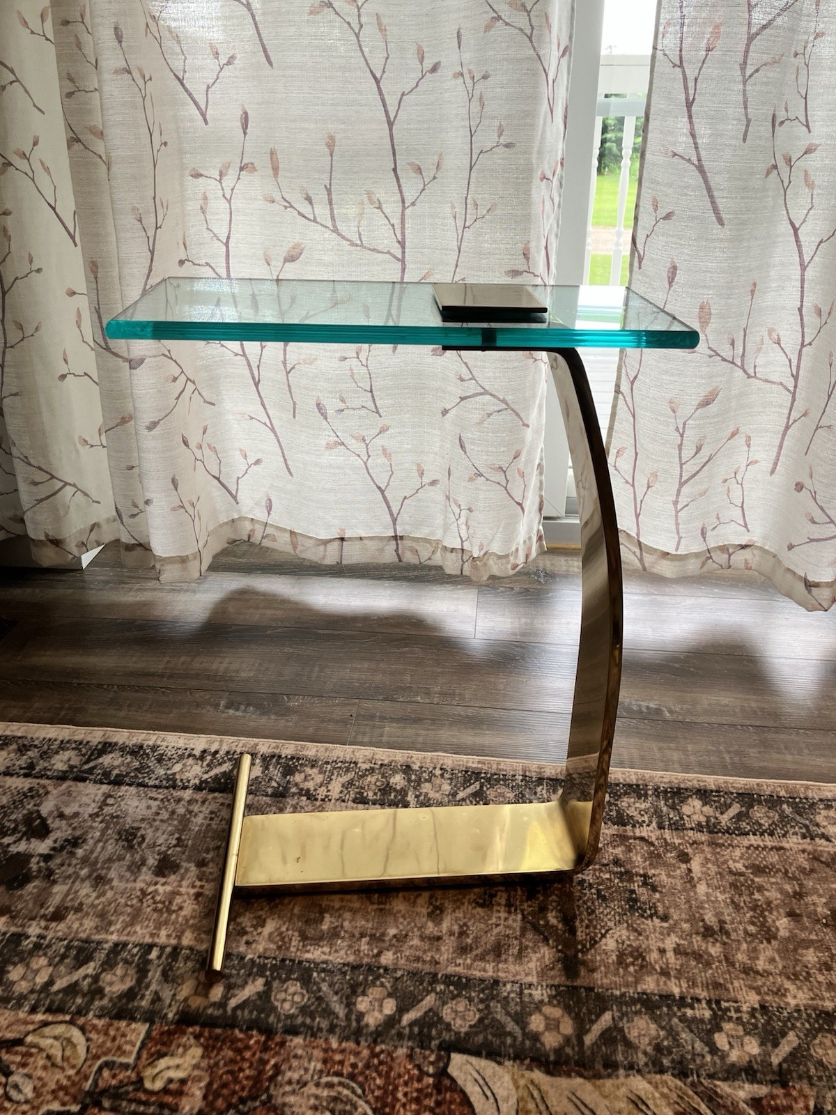 Vtg 1980’s DIA Design Intitute America cantilevered “C” TABLE Brass & glass.
